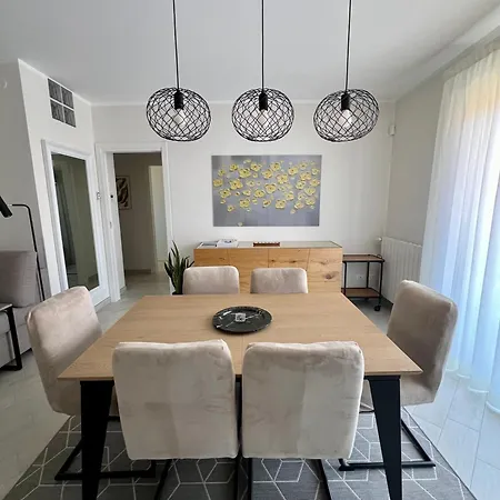 Apartmán Novimo Comfort With Elevator And Secure Privat Parking Space *