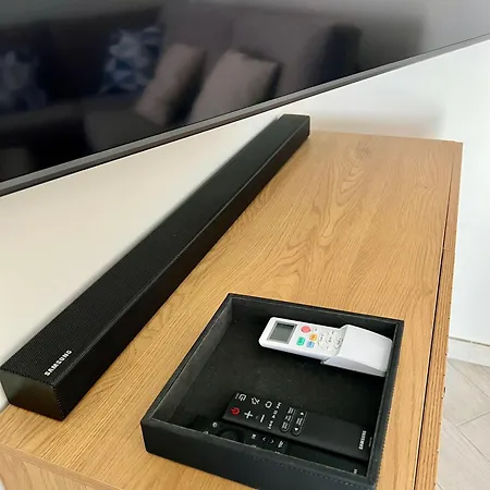 Novimo Comfort With Elevator & Secure Privat Parking Терразини