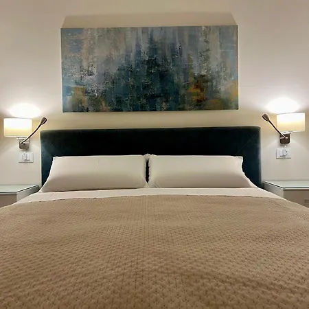 Novimo Comfort With Elevator & Secure Privat Parking Апартаменты Терразини