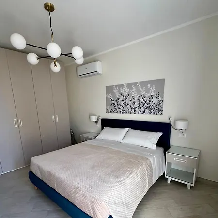 Novimo Comfort With Elevator & Secure Privat Parking Апартаменты